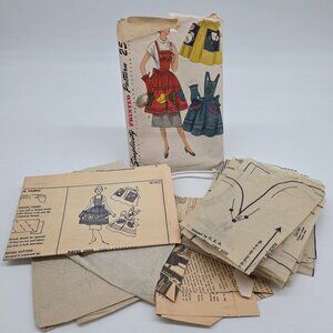 Vintage Simplicity Pattern Aprons 1950s Southwestern Pattern #4062